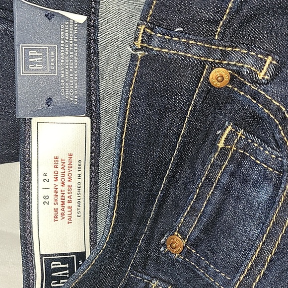 NWT - Gap True Skinny Mid Rise Jeans - Picture 3 of 8
